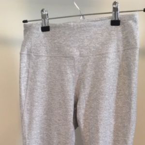 Outdoor Voices Leggings in Dove - SMALL